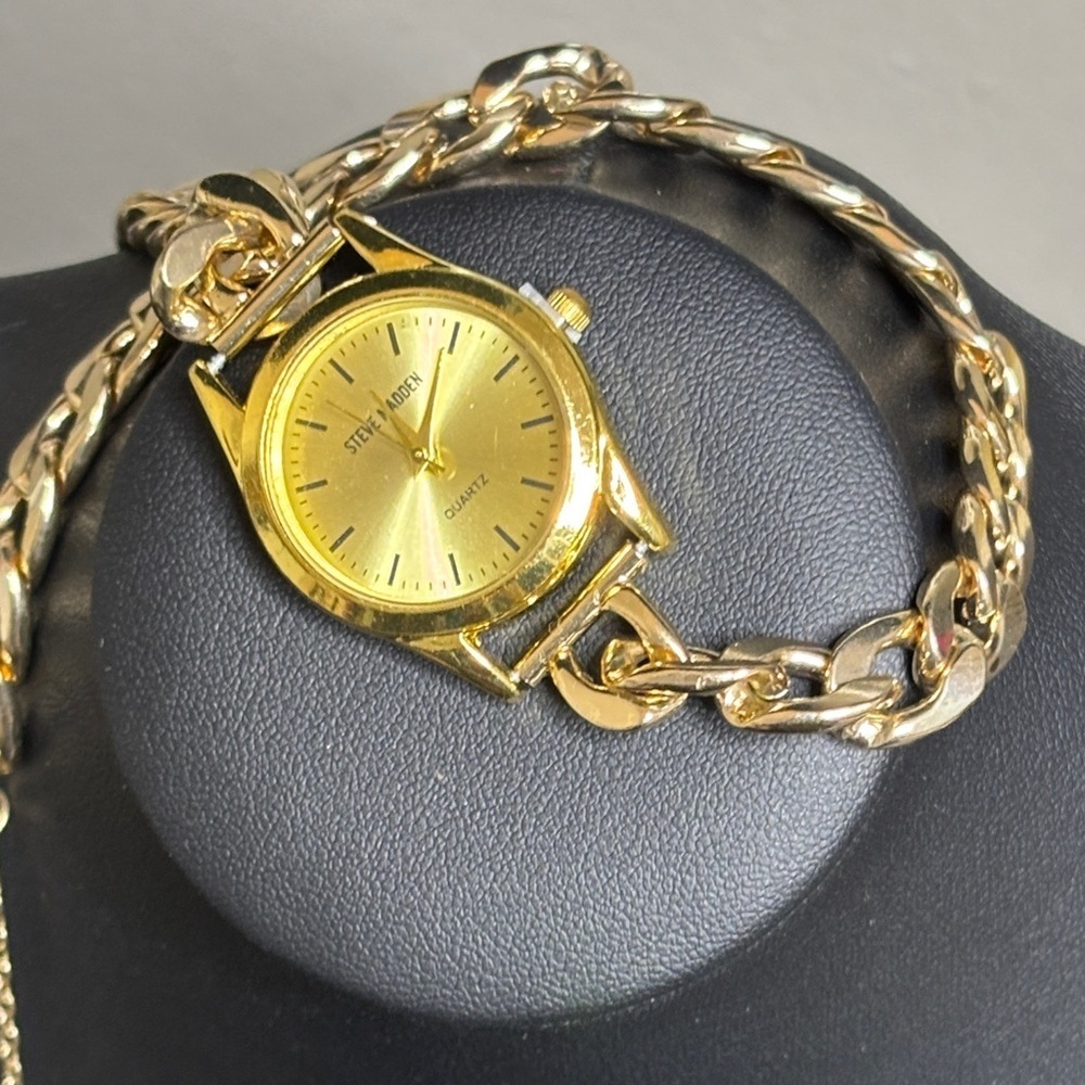 Steve Madden Gold Chain Women's Wrap Watch WORKING